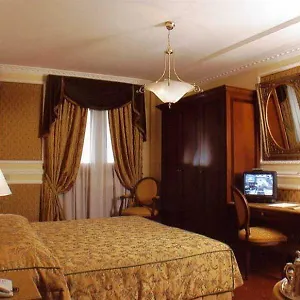 Hotel Champagne Garden, Roma